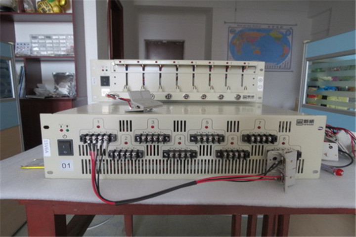 O analisador de bateria de dois canais e oito canais é enviado hoje